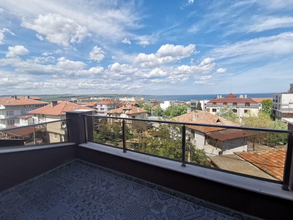Kazak Otel Obzor Dış mekan fotoğraf