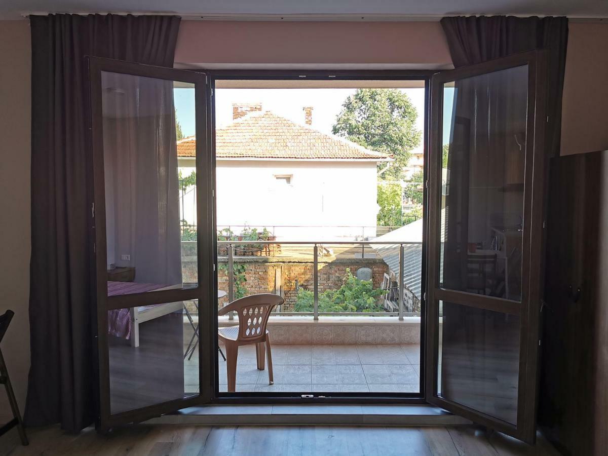 Kazak Otel Obzor Dış mekan fotoğraf